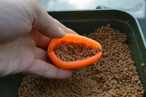Jak przygotować pellet do metody: proste kroki i praktyczne wskazówki